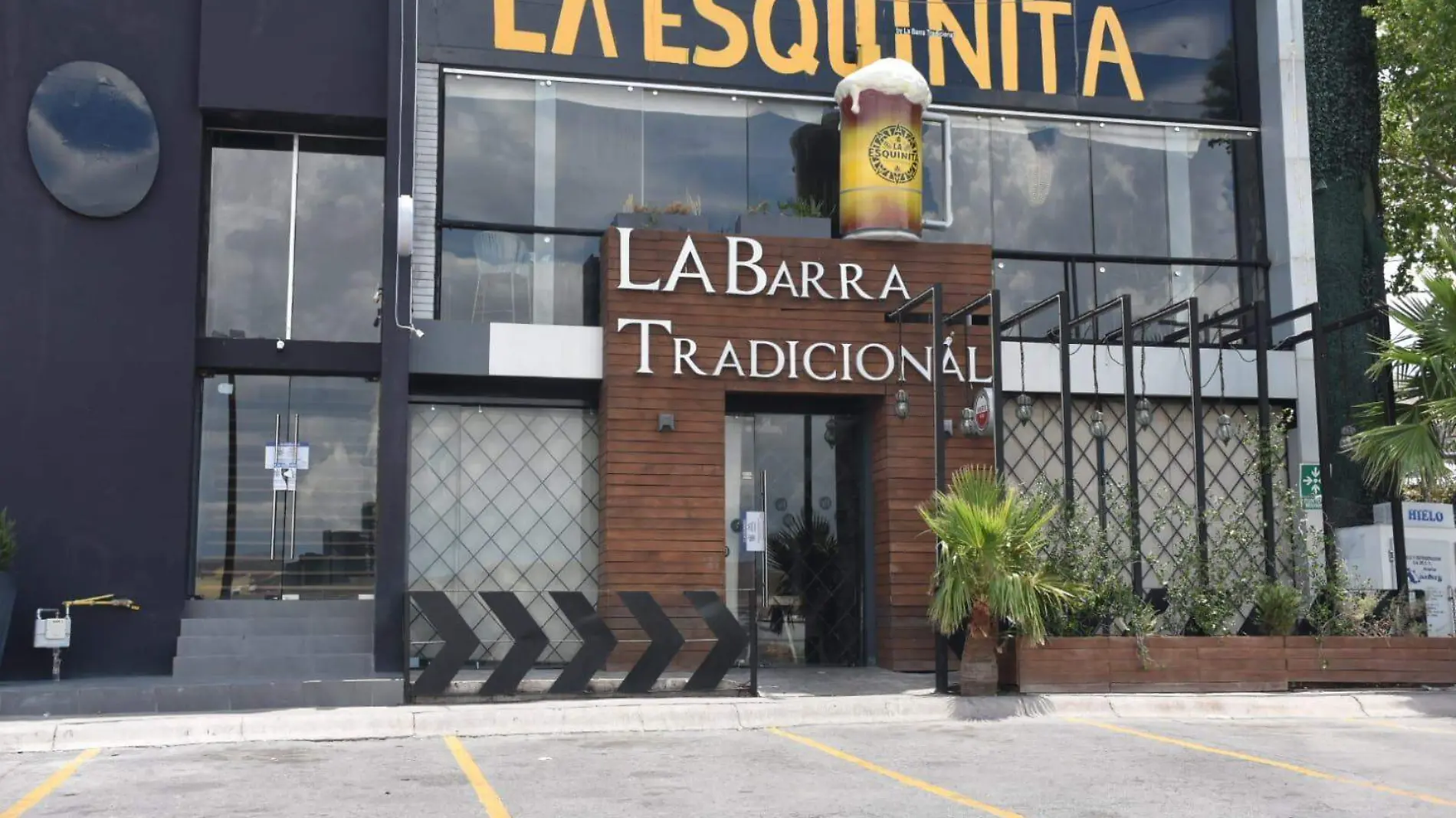 LA BARRA TRADICIONAL